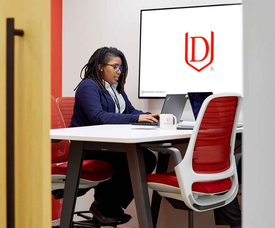 RS2369_DavenportDetroitCampus-00219 2
